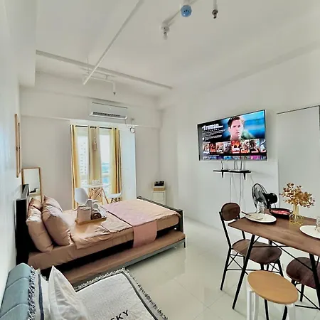 Skyline Serenity Staycation In Quezon City